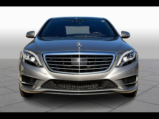 2015 Mercedes-Benz S-Class 550