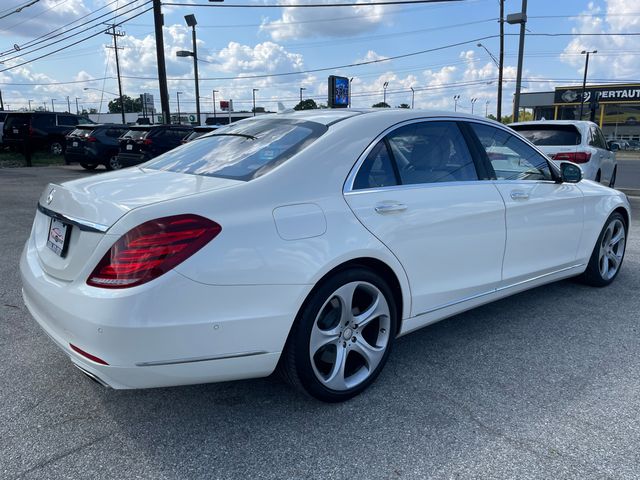 2015 Mercedes-Benz S-Class 550