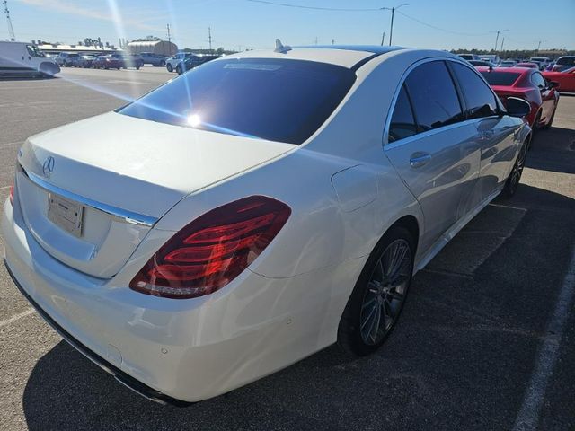 2015 Mercedes-Benz S-Class 550