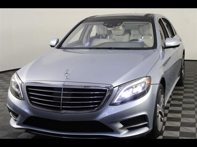 2015 Mercedes-Benz S-Class 550