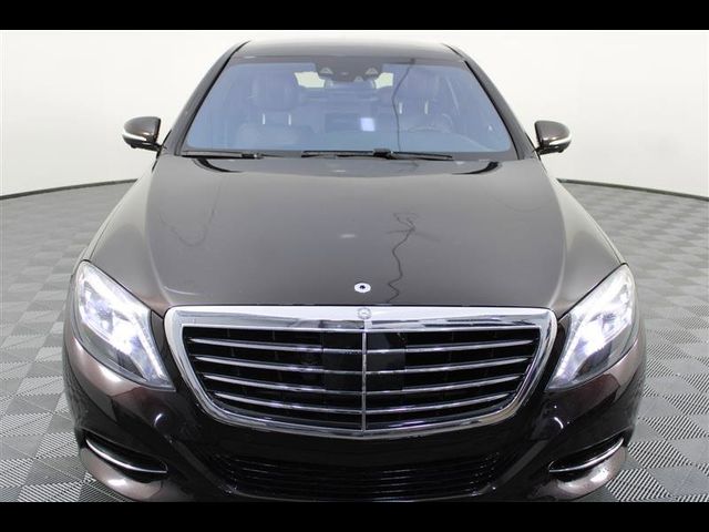 2015 Mercedes-Benz S-Class 550