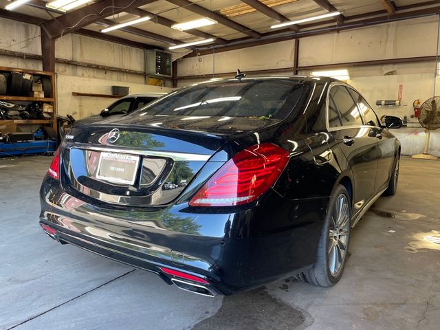 2015 Mercedes-Benz S-Class 550