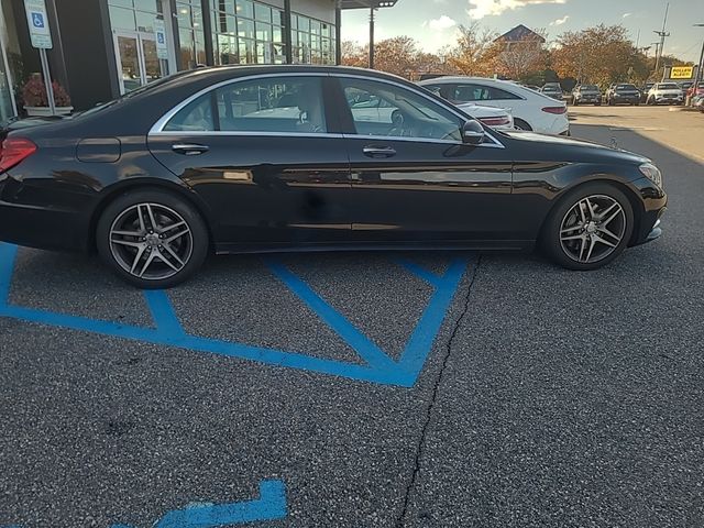 2015 Mercedes-Benz S-Class 550