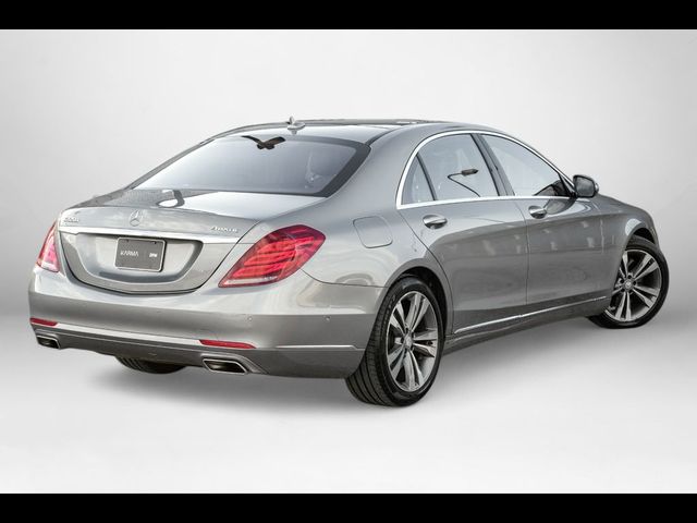 2015 Mercedes-Benz S-Class 550