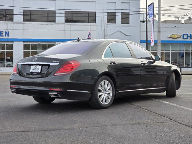 2015 Mercedes-Benz S-Class 550