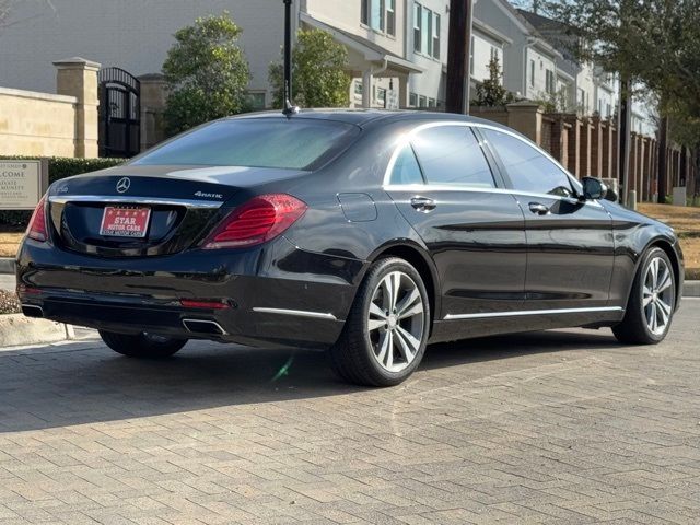 2015 Mercedes-Benz S-Class 550