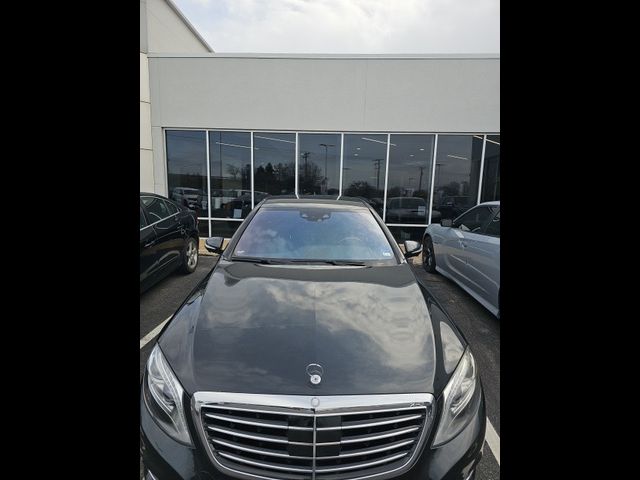 2015 Mercedes-Benz S-Class 550