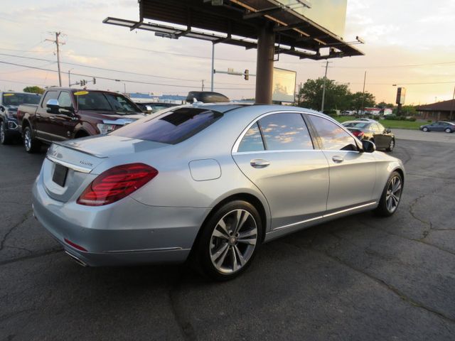 2015 Mercedes-Benz S-Class 550