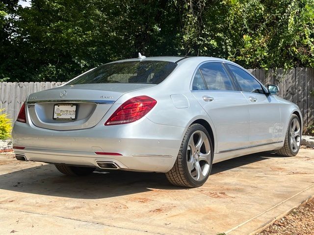 2015 Mercedes-Benz S-Class 550