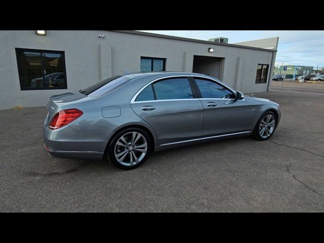 2015 Mercedes-Benz S-Class 550