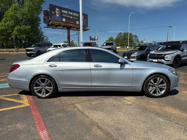 2015 Mercedes-Benz S-Class 550