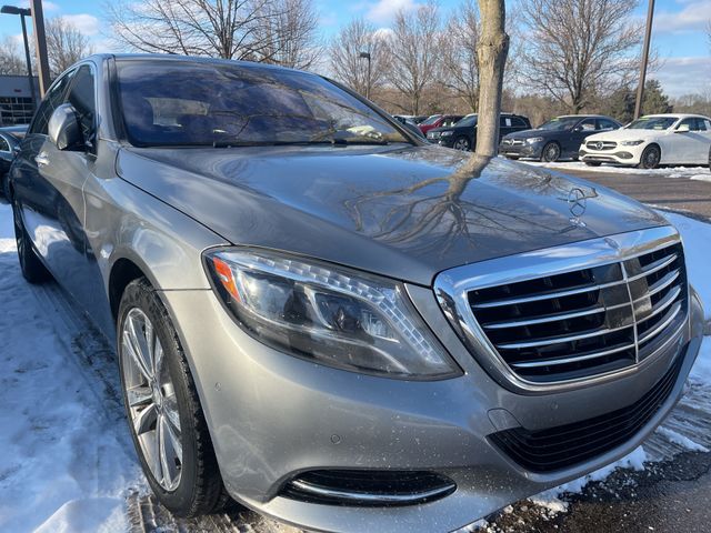 2015 Mercedes-Benz S-Class 550