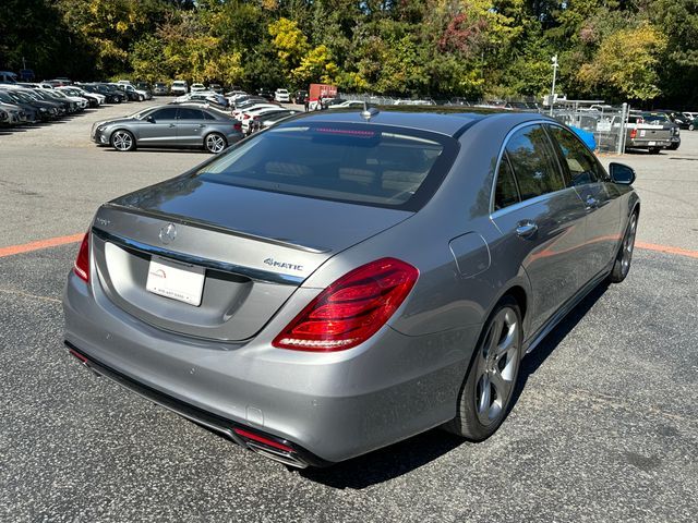 2015 Mercedes-Benz S-Class 550