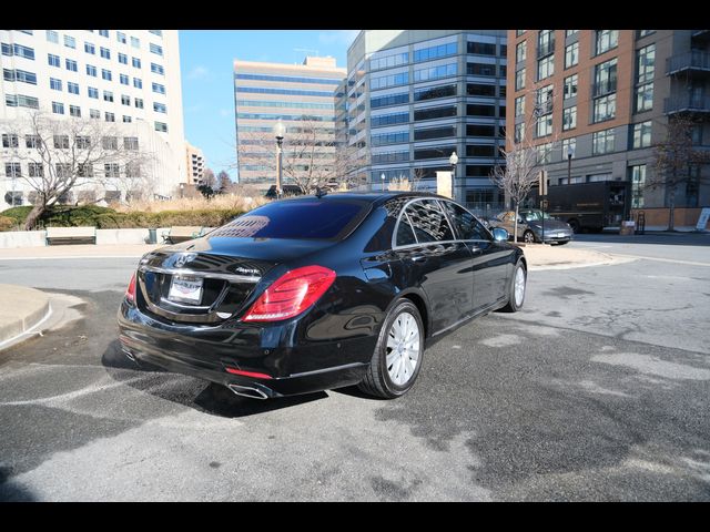 2015 Mercedes-Benz S-Class 550