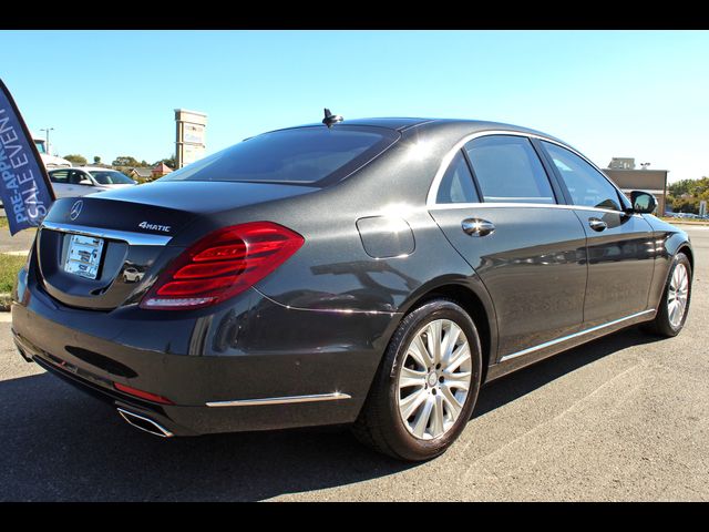 2015 Mercedes-Benz S-Class 550