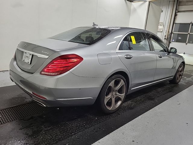 2015 Mercedes-Benz S-Class 550