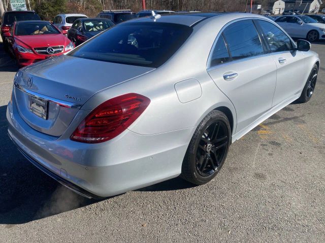 2015 Mercedes-Benz S-Class 550