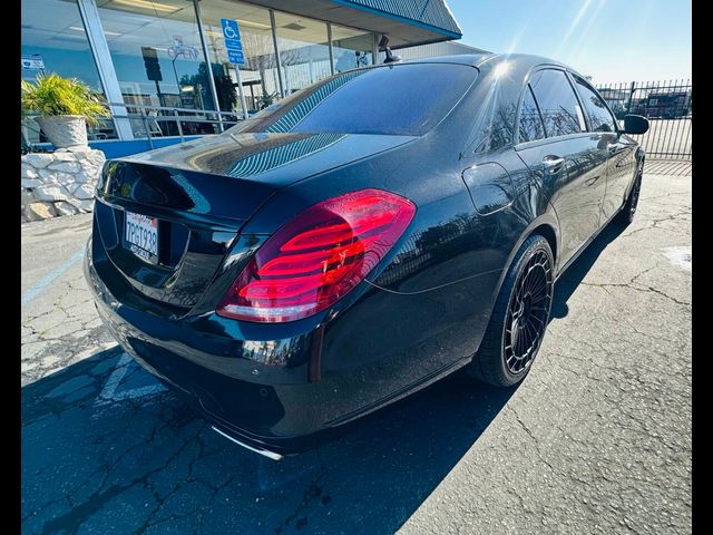 2015 Mercedes-Benz S-Class 550