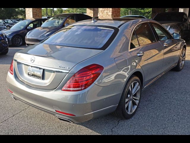 2015 Mercedes-Benz S-Class 550