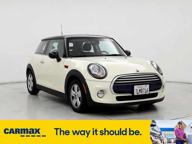 2015 MINI Cooper Hardtop Base