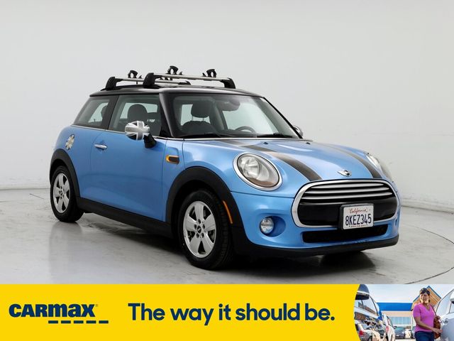 2015 MINI Cooper Hardtop Base