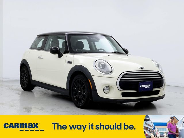 2015 MINI Cooper Hardtop Base