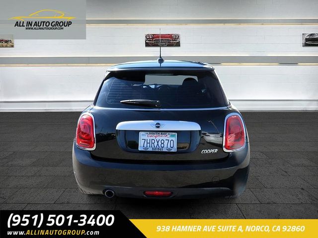 2015 MINI Cooper Hardtop Base