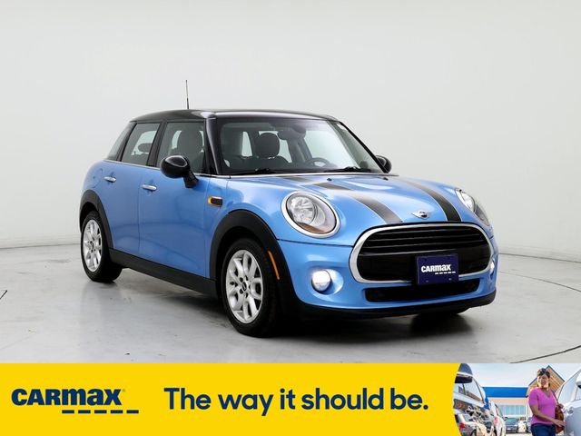 2015 MINI Cooper Hardtop Base