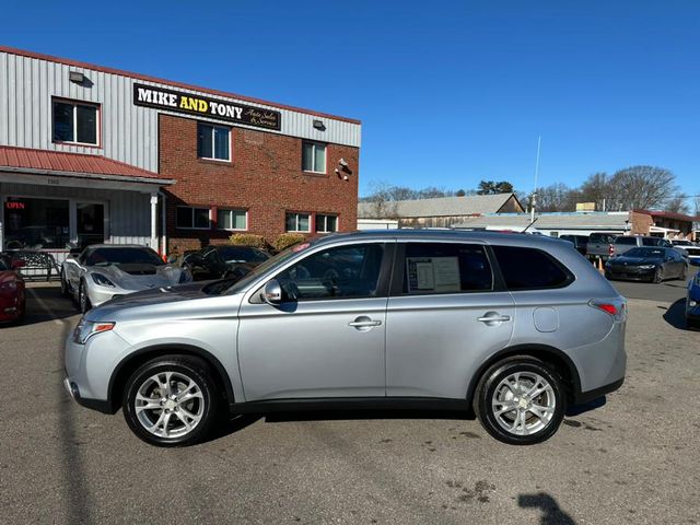 2015 Mitsubishi Outlander SE