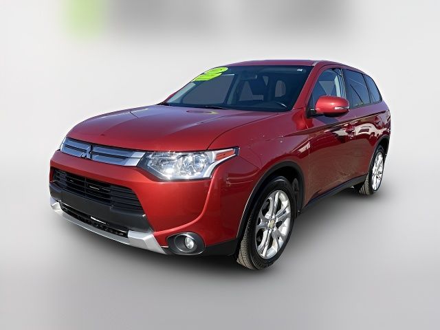 2015 Mitsubishi Outlander SE