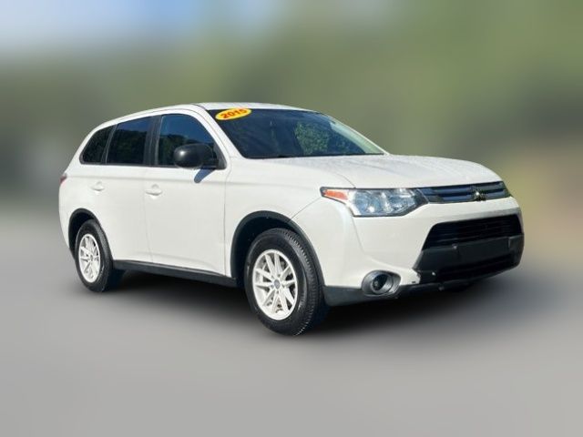 2015 Mitsubishi Outlander ES