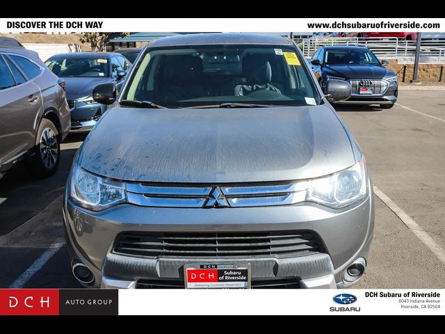 2015 Mitsubishi Outlander ES