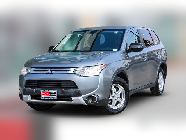 2015 Mitsubishi Outlander ES