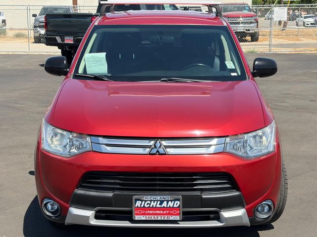 2015 Mitsubishi Outlander ES