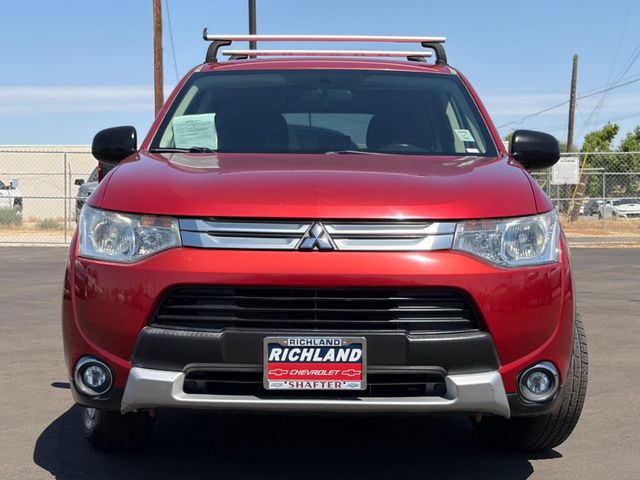 2015 Mitsubishi Outlander ES