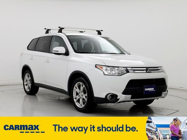 2015 Mitsubishi Outlander SE