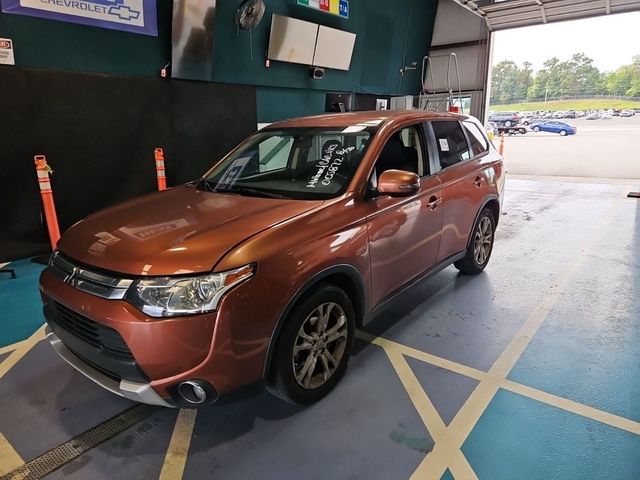 2015 Mitsubishi Outlander SE