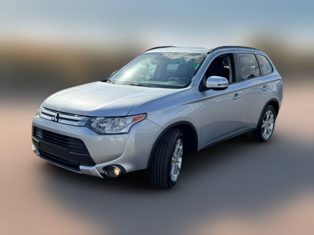 2015 Mitsubishi Outlander SE