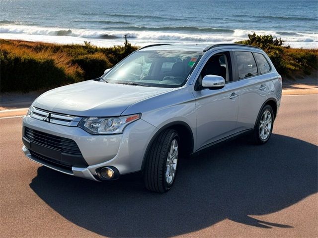 2015 Mitsubishi Outlander SE