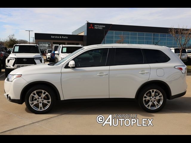 2015 Mitsubishi Outlander SE