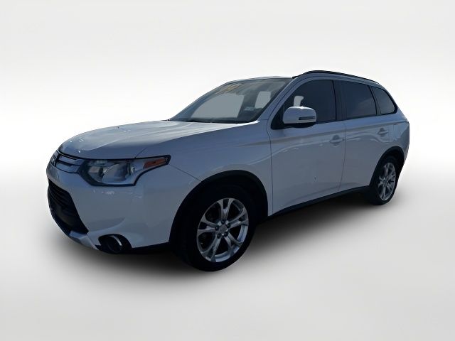 2015 Mitsubishi Outlander SE