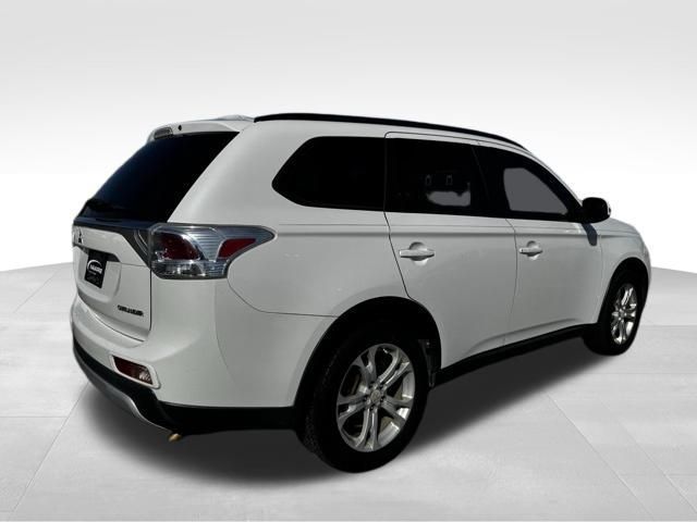 2015 Mitsubishi Outlander SE