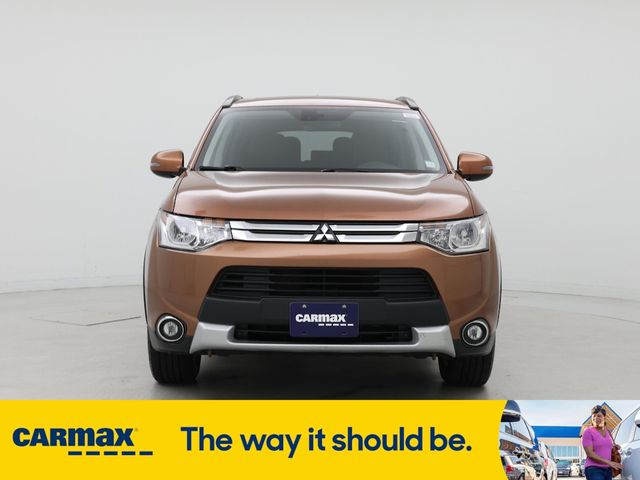 2015 Mitsubishi Outlander SE