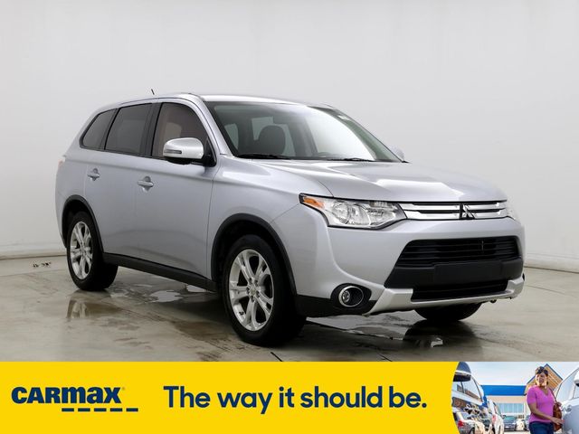 2015 Mitsubishi Outlander SE