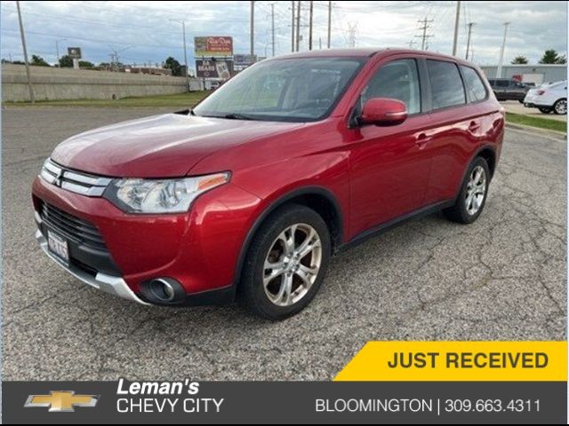 2015 Mitsubishi Outlander SE