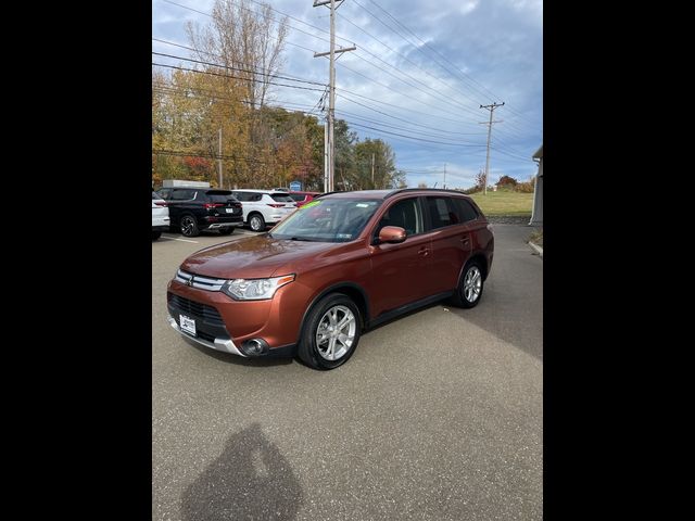 2015 Mitsubishi Outlander SE