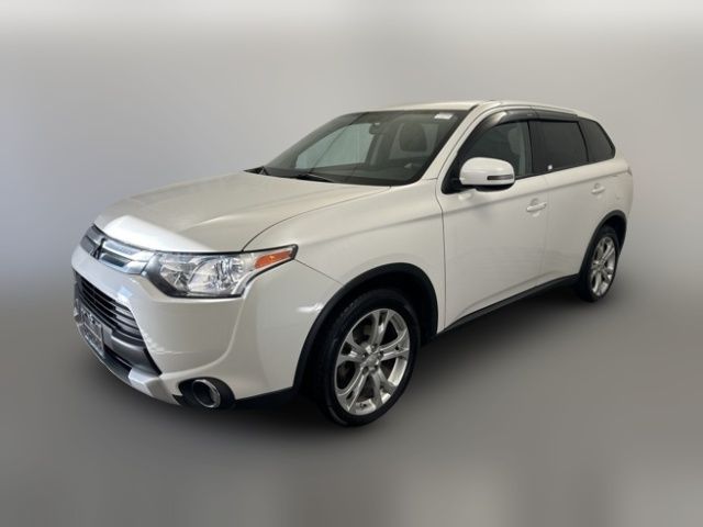 2015 Mitsubishi Outlander SE