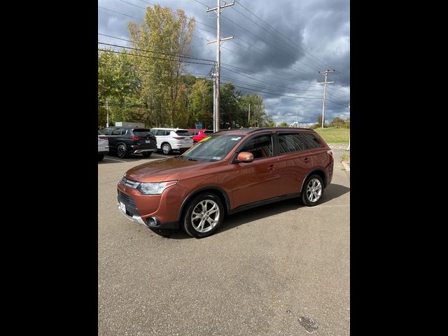 2015 Mitsubishi Outlander SE