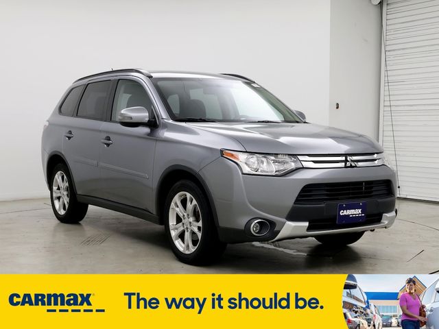 2015 Mitsubishi Outlander SE