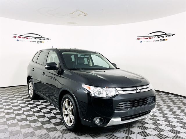 2015 Mitsubishi Outlander SE